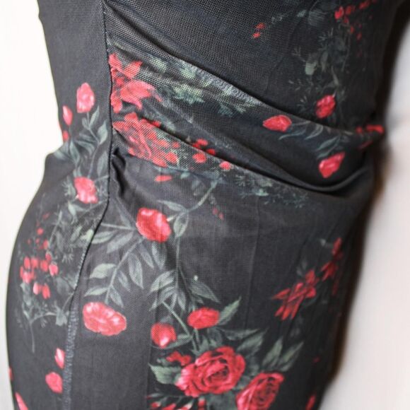 Romwe Black and Red Rose Floral Evening Dress - Picture 4 of 5